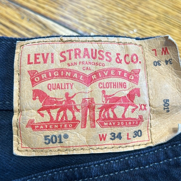 Levi’s 501 black button fly jeans. Excellent condition. Size 34 x 30. - Picture 10 of 10